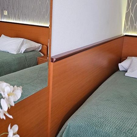 זאדאר Sobe/Rooms Riva מראה חיצוני תמונה