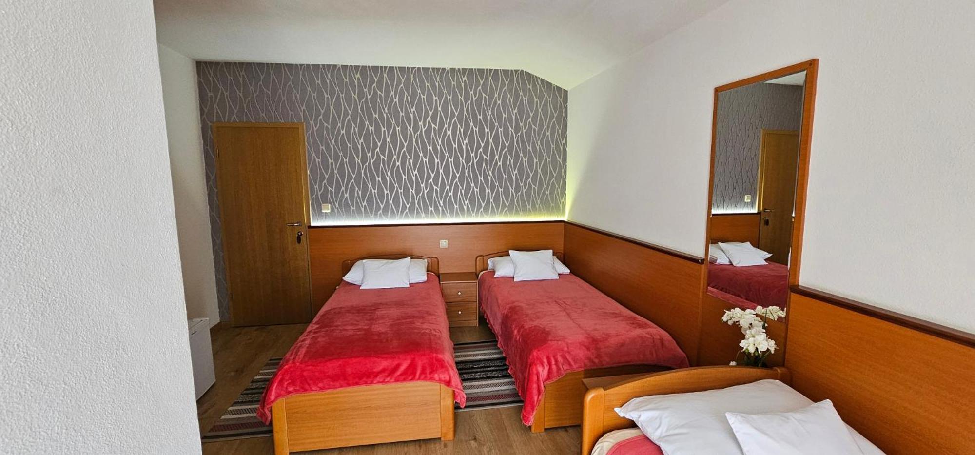 זאדאר Sobe/Rooms Riva מראה חיצוני תמונה